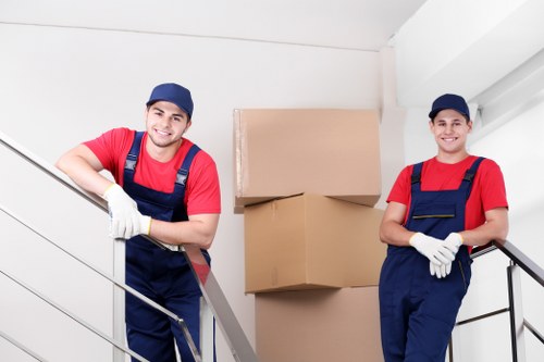 Local movers in Wandsworth managing a planned house move